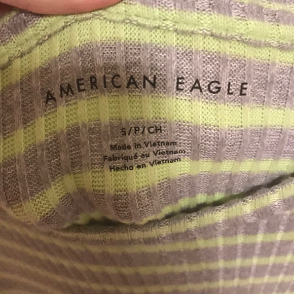 American Eagle Sweater - Picture 3 of 3